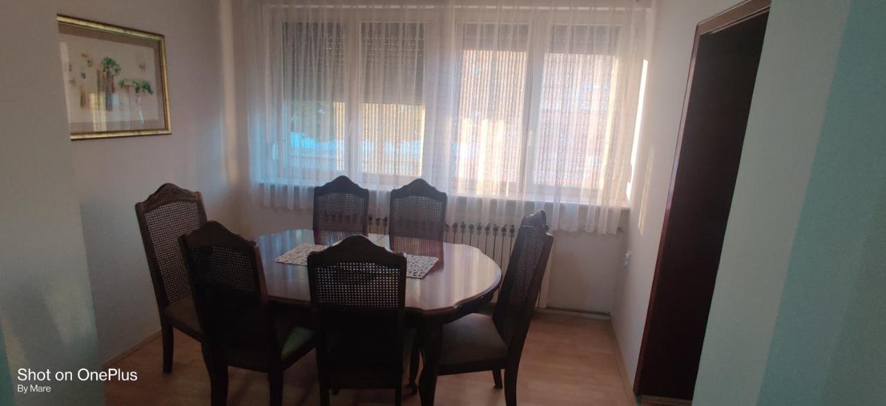 Apartman "Dom Stankovica" Appartement Pirot Buitenkant foto